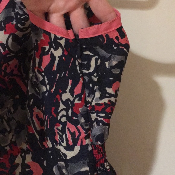 Sleeveless dress - Picture 3 of 5